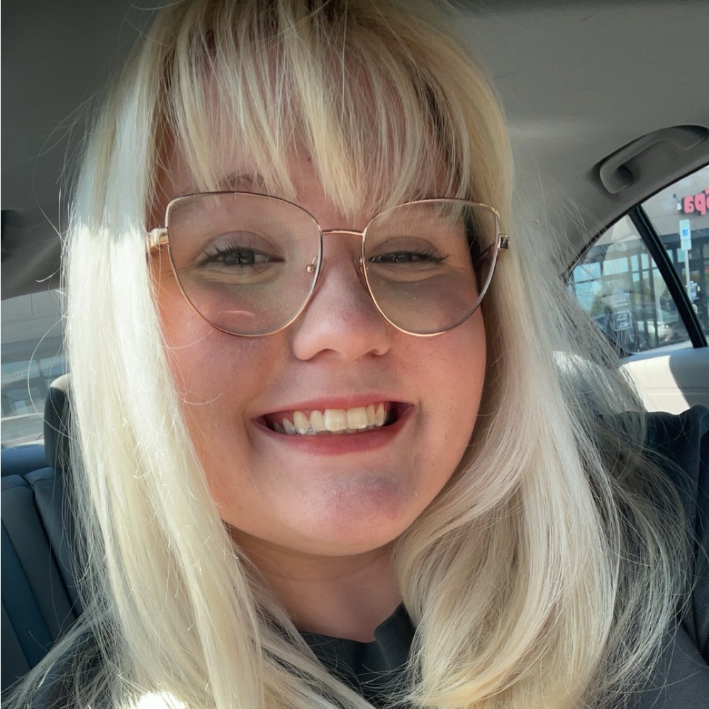 Meet your Posher, Calleigh